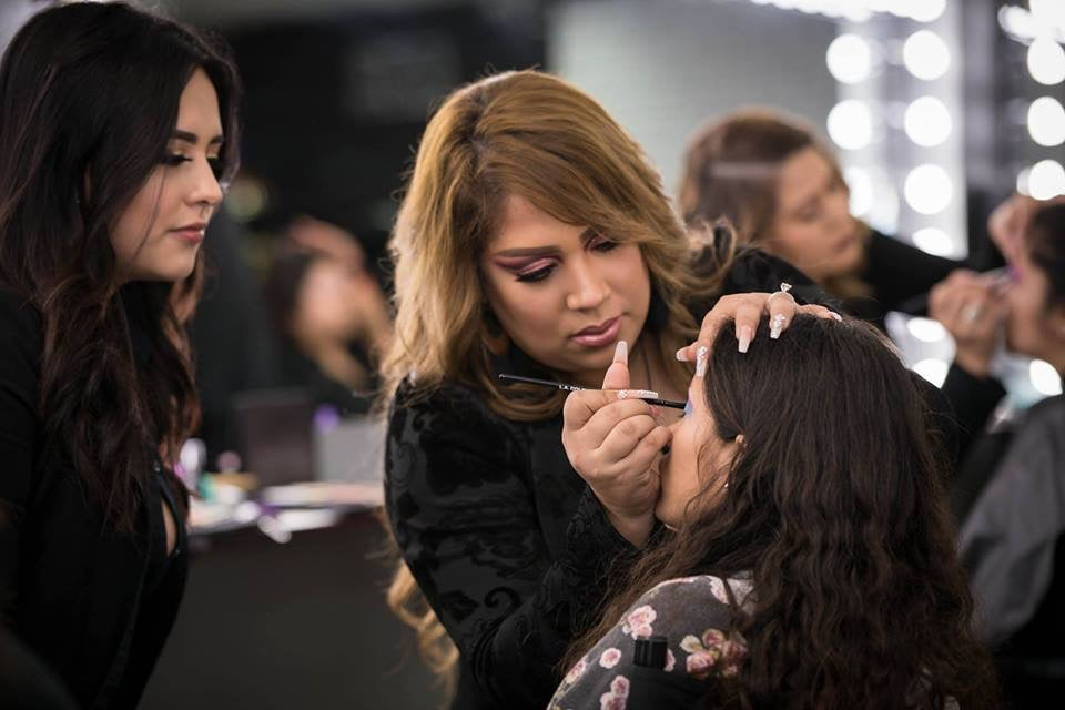 *PRO MAKEUP COURSE HOUSTON* JUNE 2, 3, 4, 5 & 6 -9:30AM - 1:30PM- (NON REFUNDABLE)
